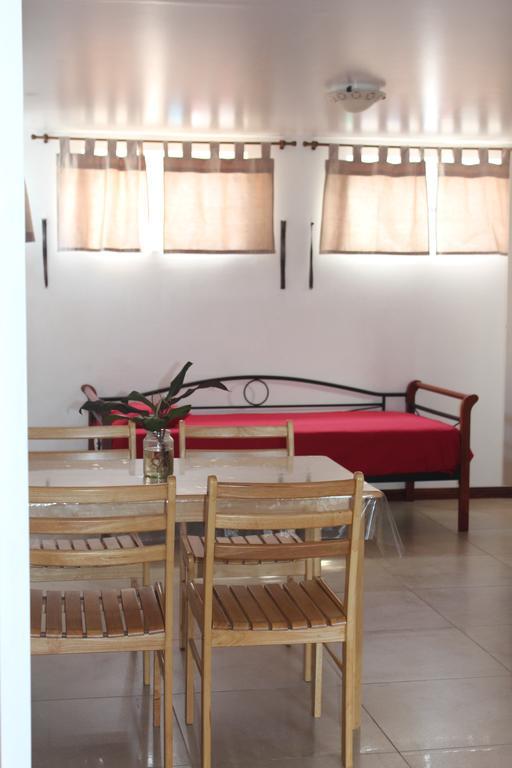 Whynot Mauritius Appartement Grand Gaube Buitenkant foto